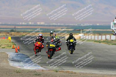 media/Aug-13-2023-CRA (Sun) [[1cfc37a6fb]]/Race 4 400 Superbike/Race/